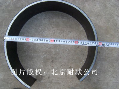 使用耐磨復合鋼板允許的最大彎曲度 使用耐磨復合鋼板允許的最大彎曲度